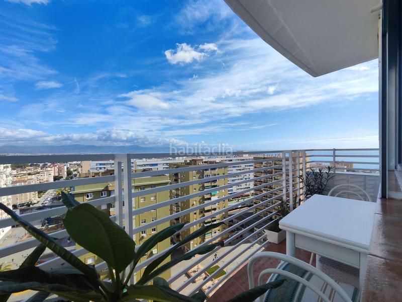 Foto 983fddd7-8fc1-4e7d-94ed-76255fbee36e. Alquiler piso magnifico piso con vistas a la bahía. vivienda en alquiler de septiembre a junio en Torremolinos