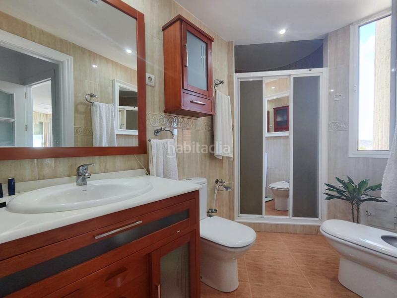 Foto e7a69483-6252-4d8a-bda3-baa49a4290ee. Alquiler piso magnifico piso con vistas a la bahía. vivienda en alquiler de septiembre a junio en Torremolinos