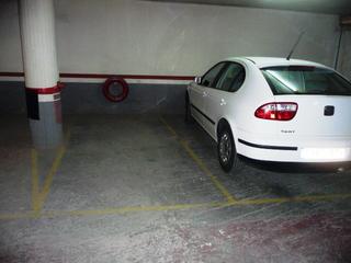 Aparcament cotxe  Carrer d'olesa. Parking en venta en sagrera, coche medio