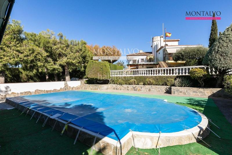 Foto 577fba8a-2934-4f48-a482-1fecf49ffc70. Chalet en río danubio 8 chalet con piscina y encanto natural en urbanización san javier, las gabias en Gabias (Las)