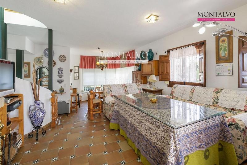 Foto 7cd51e1f-f585-40b5-be5a-2ce409569287. Chalet en río danubio 8 chalet con piscina y encanto natural en urbanización san javier, las gabias en Gabias (Las)