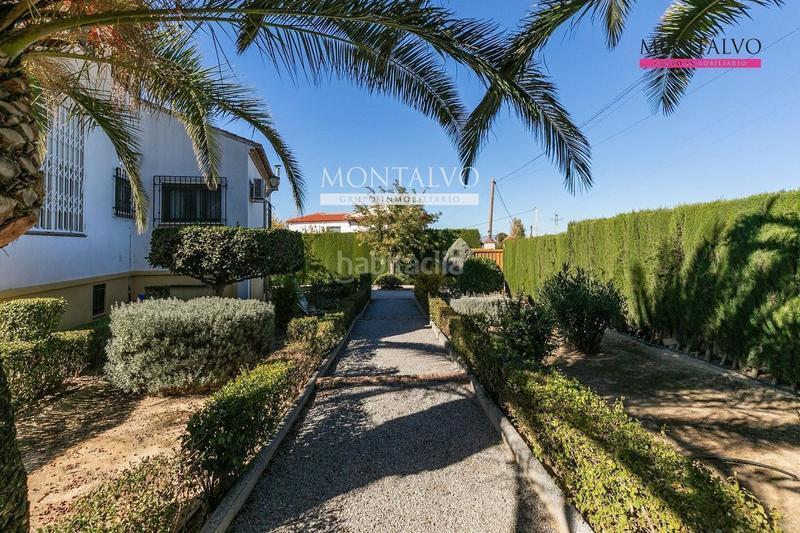 Foto c63a133a-602f-47bb-9fb3-4f1f4b6494f8. Chalet en río danubio 8 chalet con piscina y encanto natural en urbanización san javier, las gabias en Gabias (Las)