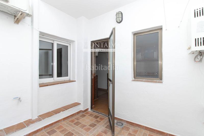 Foto b005c62f-bc5d-4a1b-90c3-b1d9fa6b696d. Casa a schiera in junco piñero 11 in Atarfe
