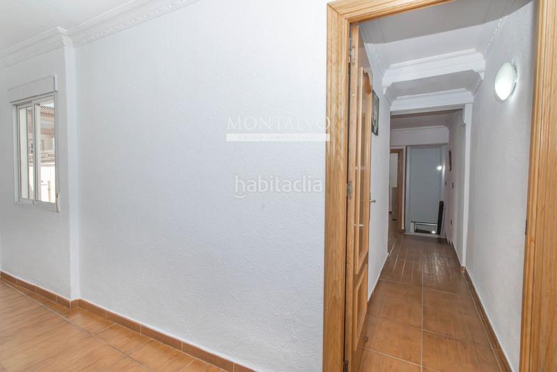 Foto f5ad43f1-51a6-4311-8ad4-d91b6a22da8b. Casa a schiera in junco piñero 11 in Atarfe