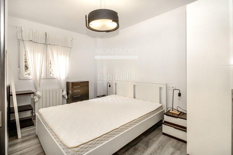 Foto 16dd9e47-31e8-4f02-8151-8ae16cf26ddf. Alquiler piso en de barcelona 20 no busques más! piso amueblado de 3 dormitorios y 2 baños . en Granada
