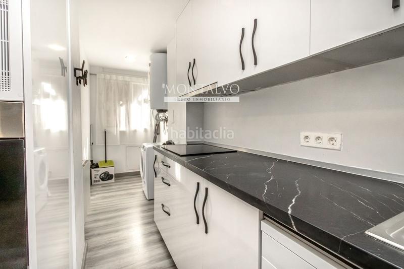 Foto c58ea6e1-2ee4-45e0-84eb-33e8c7708a5b. Alquiler piso en de barcelona 20 no busques más! piso amueblado de 3 dormitorios y 2 baños . en Granada