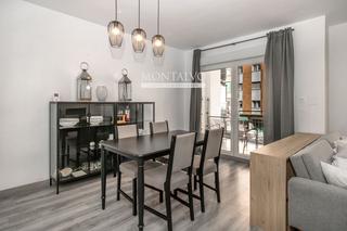Location Appartement à De barcelona 20. No busques más! piso amueblado de 3 dormitorios y 2 baños .