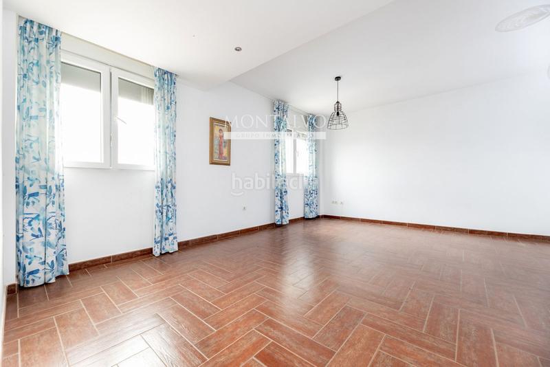 Foto 7eb1258f-f565-4162-a7ed-38a12500dd5c. Dúplex en gardenia (chaparral) 19 oportunidad en el chaparral ! dúplex con salón exterior, gran terraza, doble garaje y trastero en Albolote