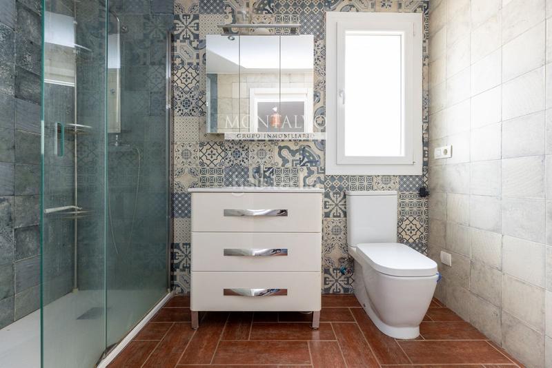 Foto a92a411a-e477-4726-9578-4bb32b88a6cc. Dúplex en gardenia (chaparral) 19 oportunidad en el chaparral ! dúplex con salón exterior, gran terraza, doble garaje y trastero en Albolote