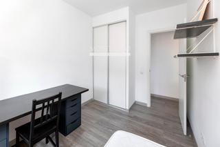 Alquiler Piso en Santa bárbara 4. Amplio piso amueblado en el corazón de granada