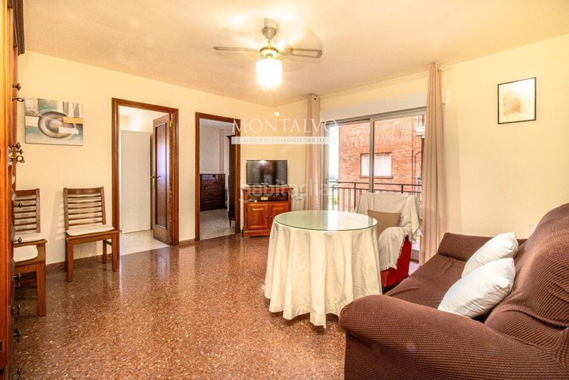 Foto 59747824-8e1a-4754-a997-567698050426. Alquiler piso en dorada 1 piso para estudiantes en la chana 4dormitorios y bien ubicado en Granada