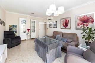 Appartement à Orquídeas 21. Tu primer hogar con todo incluido en maracena