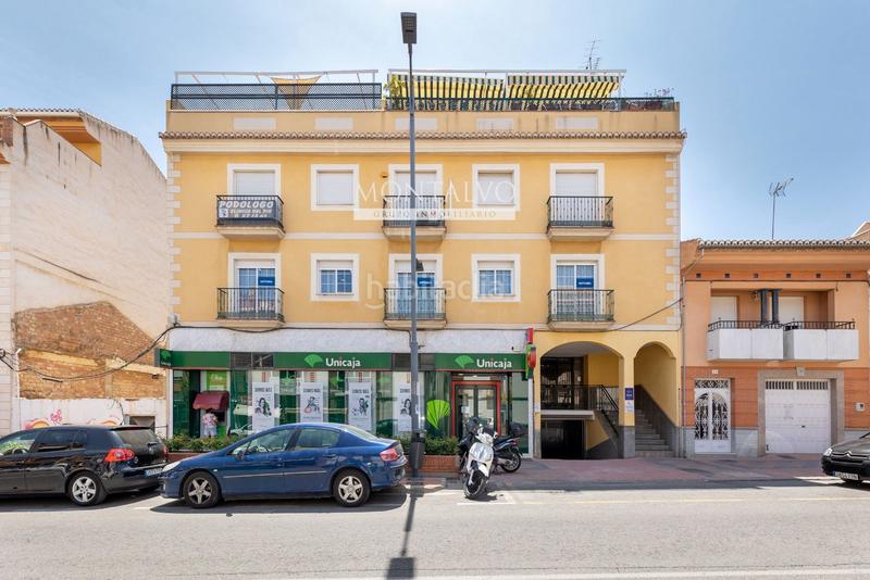 Foto 4980882f-7e91-454b-b1e1-317aa2eba8df. Local comercial en real de motril 47 local en el centro con alta rentabilidad en Armilla