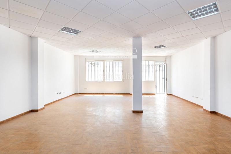 Foto 6a037ba1-bd88-4a62-92ad-39bfb87c5c89. Local comercial en real de motril 47 local en el centro con alta rentabilidad en Armilla