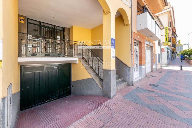 Foto de8dd4a3-0acd-4c15-89b8-8bcf22d5f8a0. Local comercial en real de motril 47 local en el centro con alta rentabilidad en Armilla