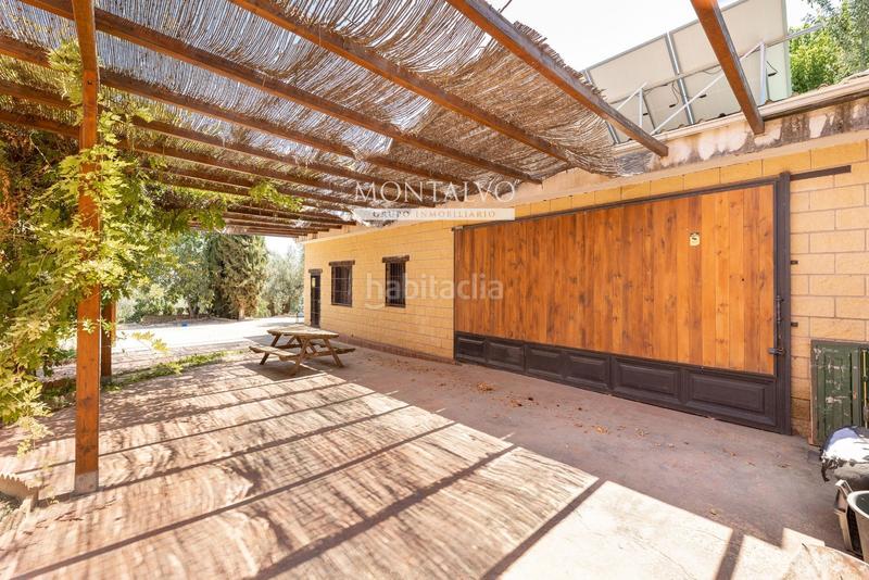 Foto d2b6fe70-80a3-4155-ba1b-21ab2e134328. Chalet en rio navia 19 espacio, luz y piscina tu nuevo hogar en Gabias (Las)