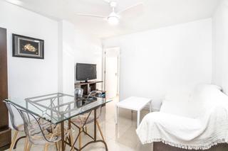 Miete Etagenwohnung in Luz casanova 5. Piso amplio de 4 dormitorios en luz casanova