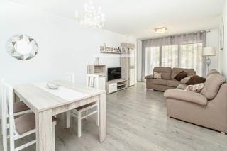 Location Appartement  Pintor dominguez de haro 22. Piso 3 dormitorios con gran terraza en almuñécar