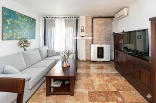 Zweistöckige Wohnung  Reina sofía 2. Dúplex único en atarfe con calificación energética a eficiencia