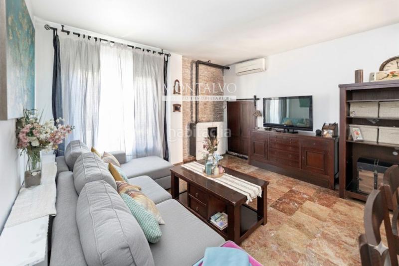 Foto 7524b2fa-b138-451f-a6e3-c7e932e10258. Dúplex a reina sofía 2 a Atarfe