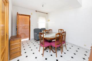 Casa  Antonio ramirez carvajal 4. Casa con potencial en el centro de albolote, a 5 min del metro