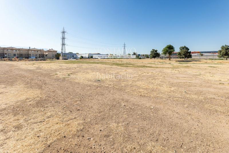 Foto 48a466f6-b9a0-4944-8bec-f25d96f23e63. Landgut in maestro antonio ramos 43 in Atarfe