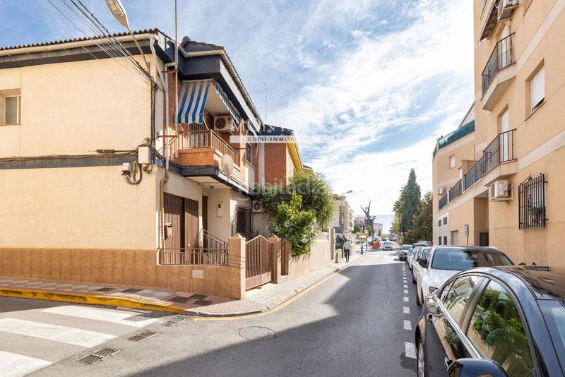 Foto 4a3086b8-a89f-4c06-889b-c25feb9d7ba3. Casa in alfonso bailon 15 in Atarfe