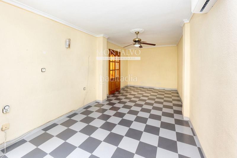 Foto 5468d21a-2685-4c64-8fd9-94fb1f29fdda. Casa in alfonso bailon 15 in Atarfe