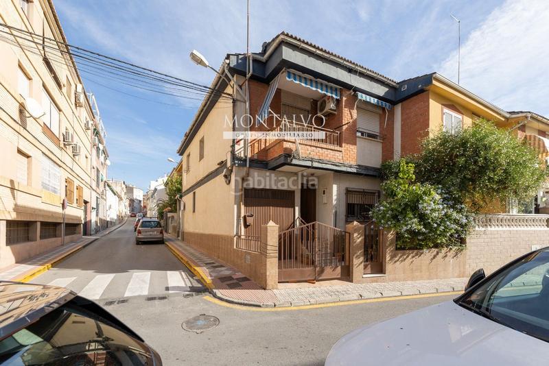 Foto a4ece006-de81-45ec-a096-be7dbf5e12e4. Casa in alfonso bailon 15 in Atarfe