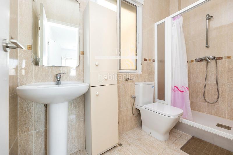 Foto 2c0ec86b-cf74-4b14-8ab1-ae918bef95fb. Piso en batel 7 oportunidad única en primera línea de playa en Torrenueva! en Motril