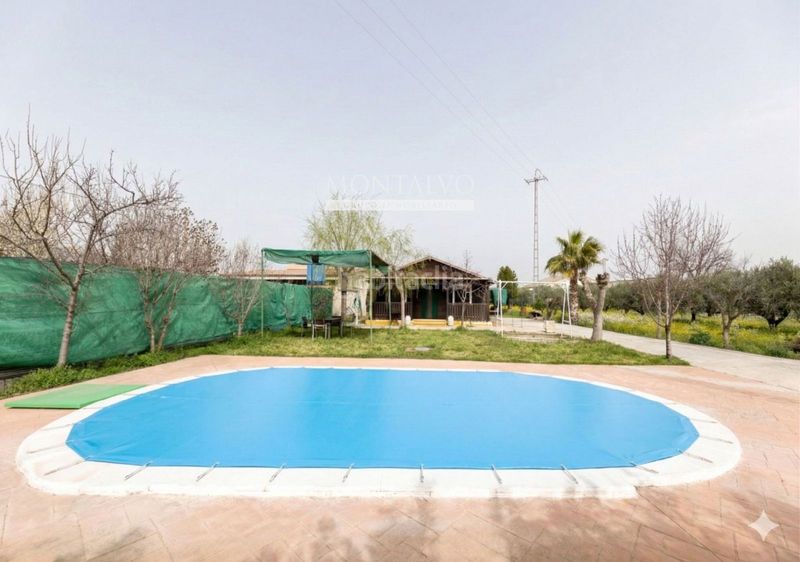 Foto 85df1824-0a99-4222-b351-754779a13519. Casa a poligono 20 a Santa Fe