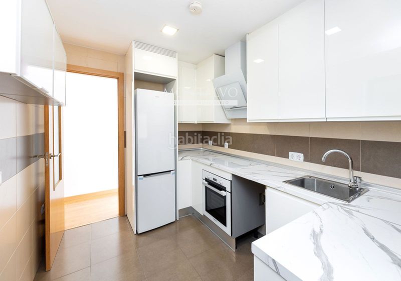 Foto c135858d-e471-44ad-b599-e13412d48133. Rent flat in Atarfe