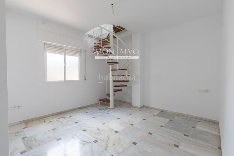 Foto ff114f2a-d387-4858-9265-ce460fc171f6. Àtic a lope de vega 2 a Atarfe