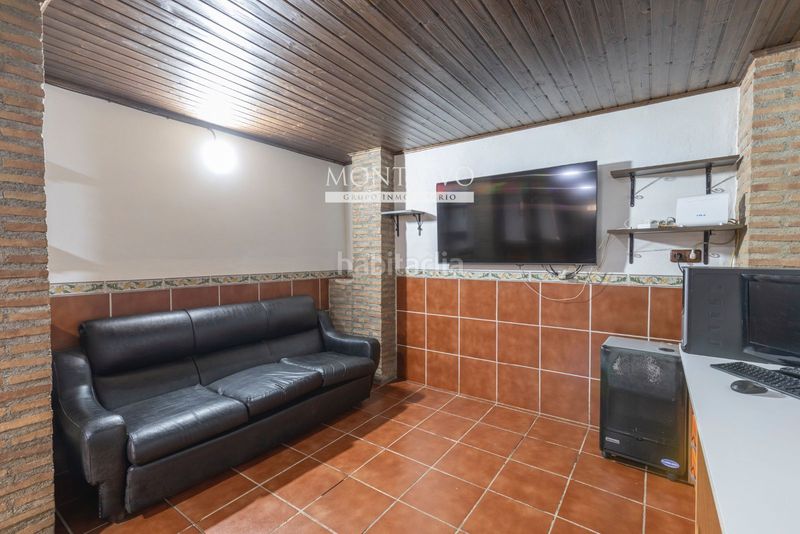 Foto 558d7345-6183-4792-93e4-f6e6cb842d0e. Casa adossada amb aparcament a Atarfe