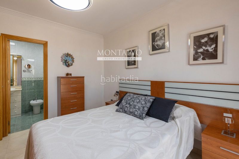 Foto c7a79d88-d02c-4284-a41c-77ad81acfbcd. Casa adossada amb aparcament a Atarfe