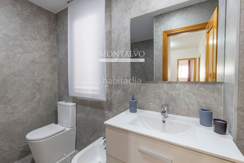Foto cf7fd8de-35d0-40e8-b9ef-cf5d86f5838c. Casa adossada amb aparcament a Atarfe