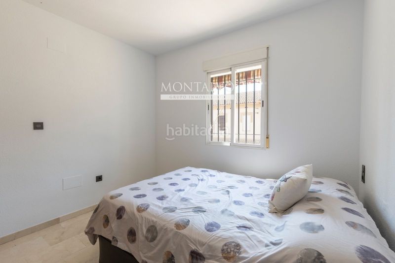 Foto e4678993-f726-4fab-86d5-c054790d5d03. Casa adossada amb aparcament a Atarfe