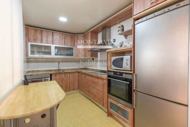 Foto f76bcafd-fce5-447c-95a1-df80c035f1fb. Casa adossada amb aparcament a Atarfe