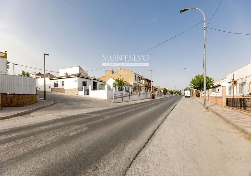 Foto fd04f996-cd66-497d-be8d-6959007807df. Casa en de illora (nue) 69 oasis en casanueva planta baja con piscina en Pinos Puente