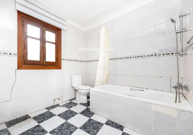 Foto e555a5c2-5c92-4034-8b2e-bb9dd04961bd. Edifici a aguado 4 a San Matías - Realejo Granada