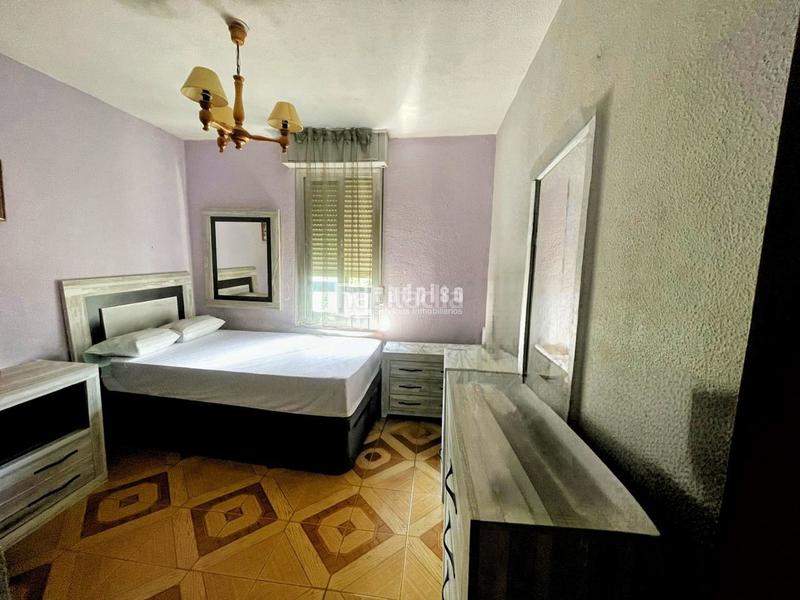 Foto a3ebcb28-b331-4b10-b1c0-608bf395a17f. Piso  a la venta en poblado de Orcasitas en Orcasitas Madrid
