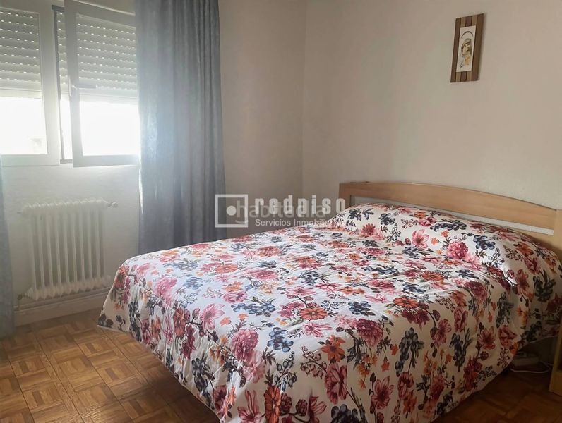 Foto af81773c-e2c5-42c6-b933-b888b495031d. Pis amb calefacció a Orcasitas Madrid