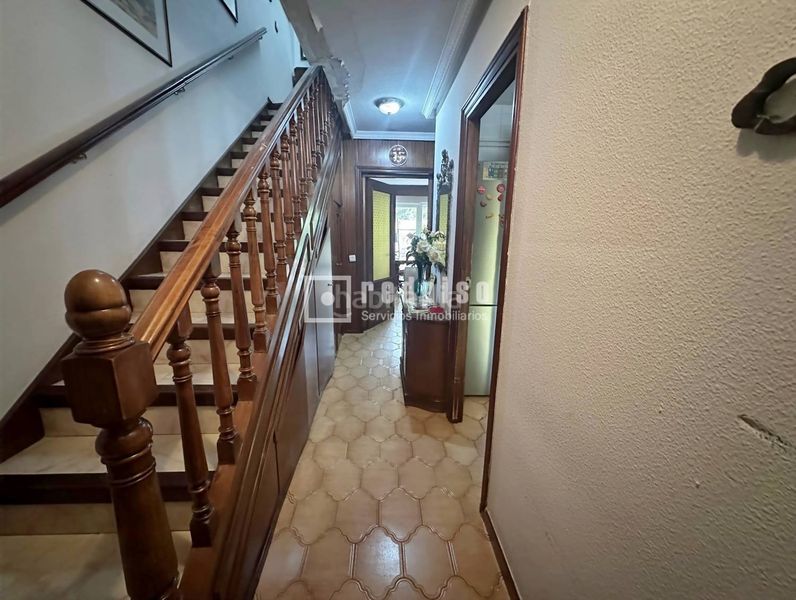Foto 1889185c-adba-42fd-bb99-0f0c0d05eddd. Chalet avec chauffage dans Orcasitas Madrid