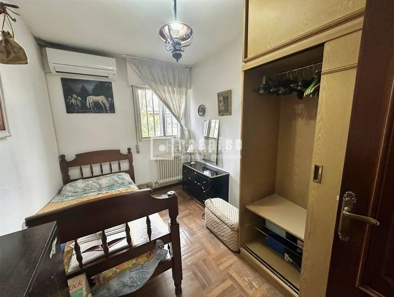 Foto 8ea0e191-ab3b-4922-aea5-9676df2fb84c. Chalet avec chauffage dans Orcasitas Madrid