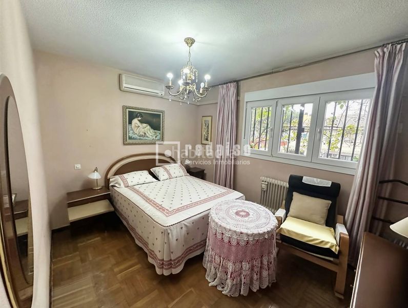 Foto b0b6a868-d535-42f4-b746-053ae969c69d. Chalet avec chauffage dans Orcasitas Madrid