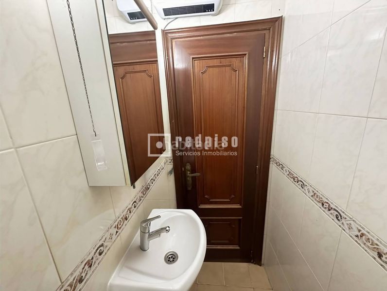 Foto dddae4e8-e0cc-4cba-90bd-9bdbc65bf00c. Chalet avec chauffage dans Orcasitas Madrid