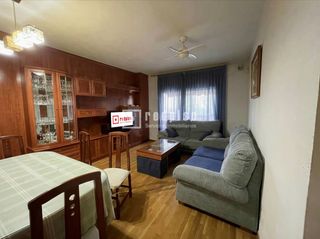 Appartement à Orcasitas. Piso en urbanización cerrada con piscina