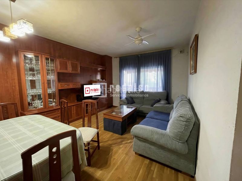 Foto 09244e4d-4af1-4506-b426-ec4857a52103. Pis amb calefacció aparcament piscina a Orcasitas Madrid