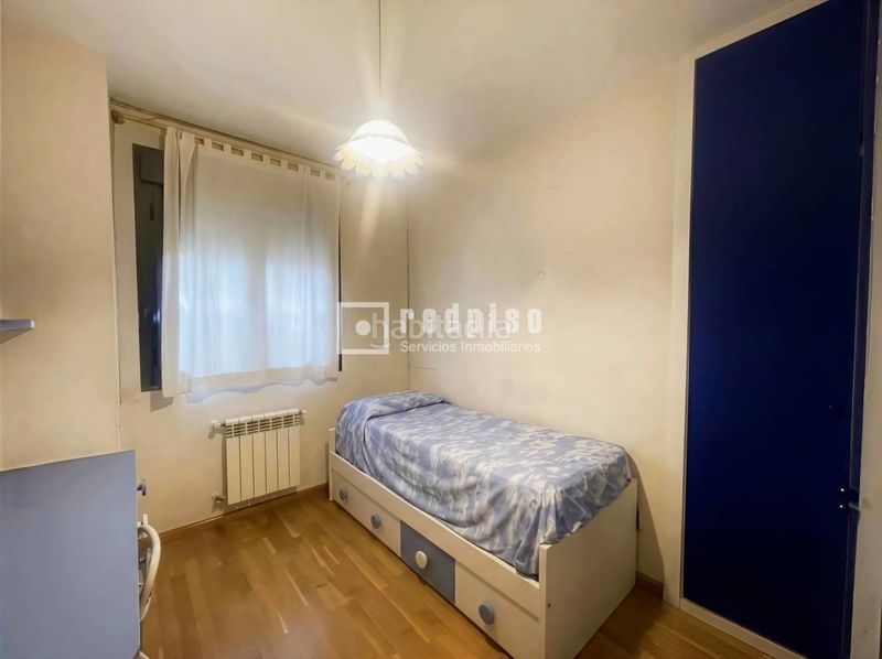 Foto 4a069a7a-d898-4349-888f-8c94af46f922. Pis amb calefacció aparcament piscina a Orcasitas Madrid