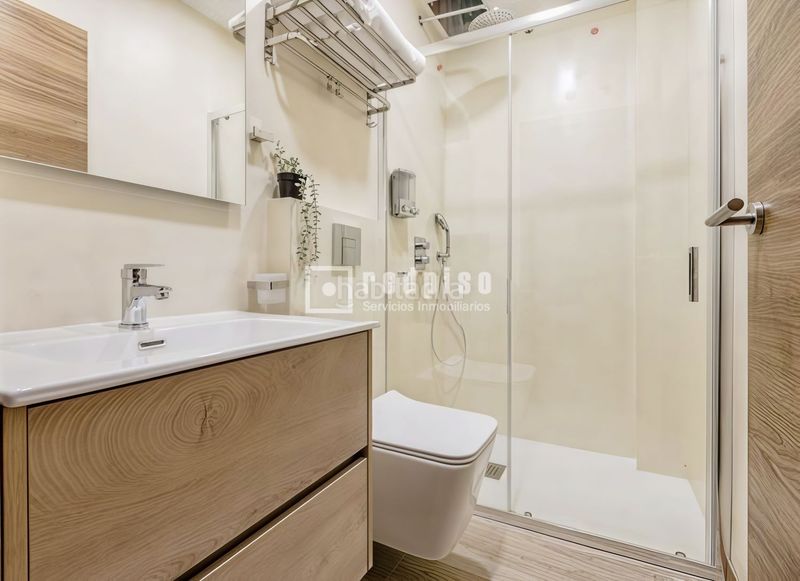 Foto cbb81945-3dd5-45c3-856b-5f308b60c44e. Estudi a Orcasitas Madrid